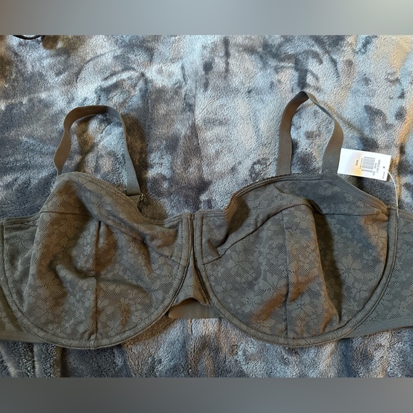 NWT ON • 40DD Unlined Lace Bra - Picture 3 of 4